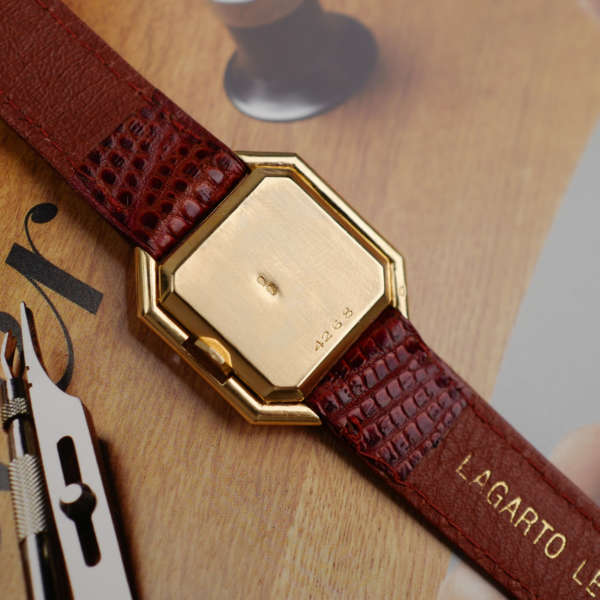 cafe-noir-montres-vintage-horloger-rachat-marseille-aix-cartier-ceinture-cadran-paris-or-jaune-vintage-annees-1960-grande