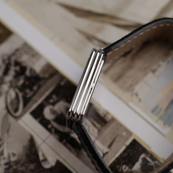 cafe-noir-montres-vintage-horloger-rachat-marseille-aix-poiray-ma-premiere-cadran-emaille-quartz-femme