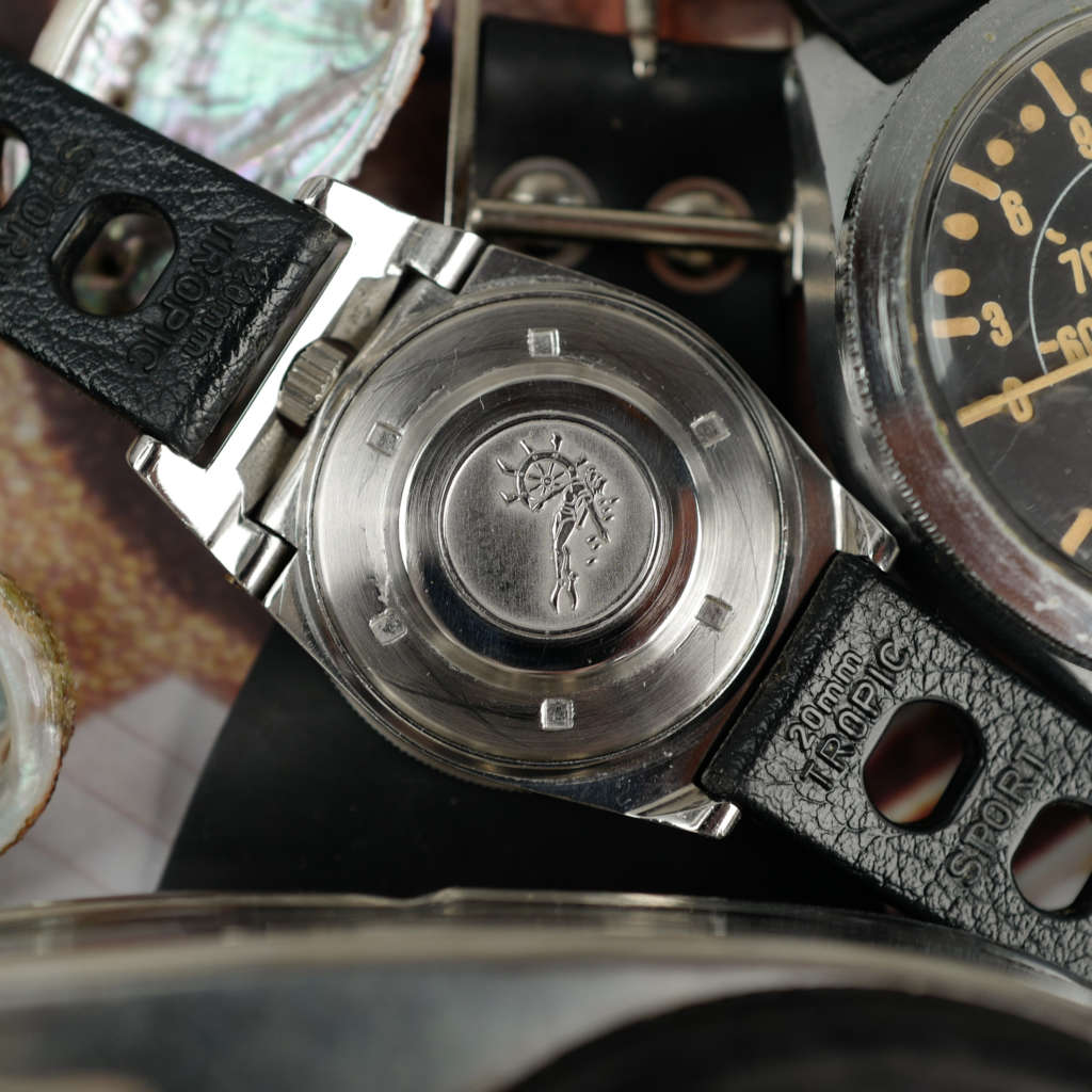 cafe-noir-montres-vintage-horloger-rachat-marseille-aix-triton-spirotechnique-plongeuse-cousteau-annees-1960