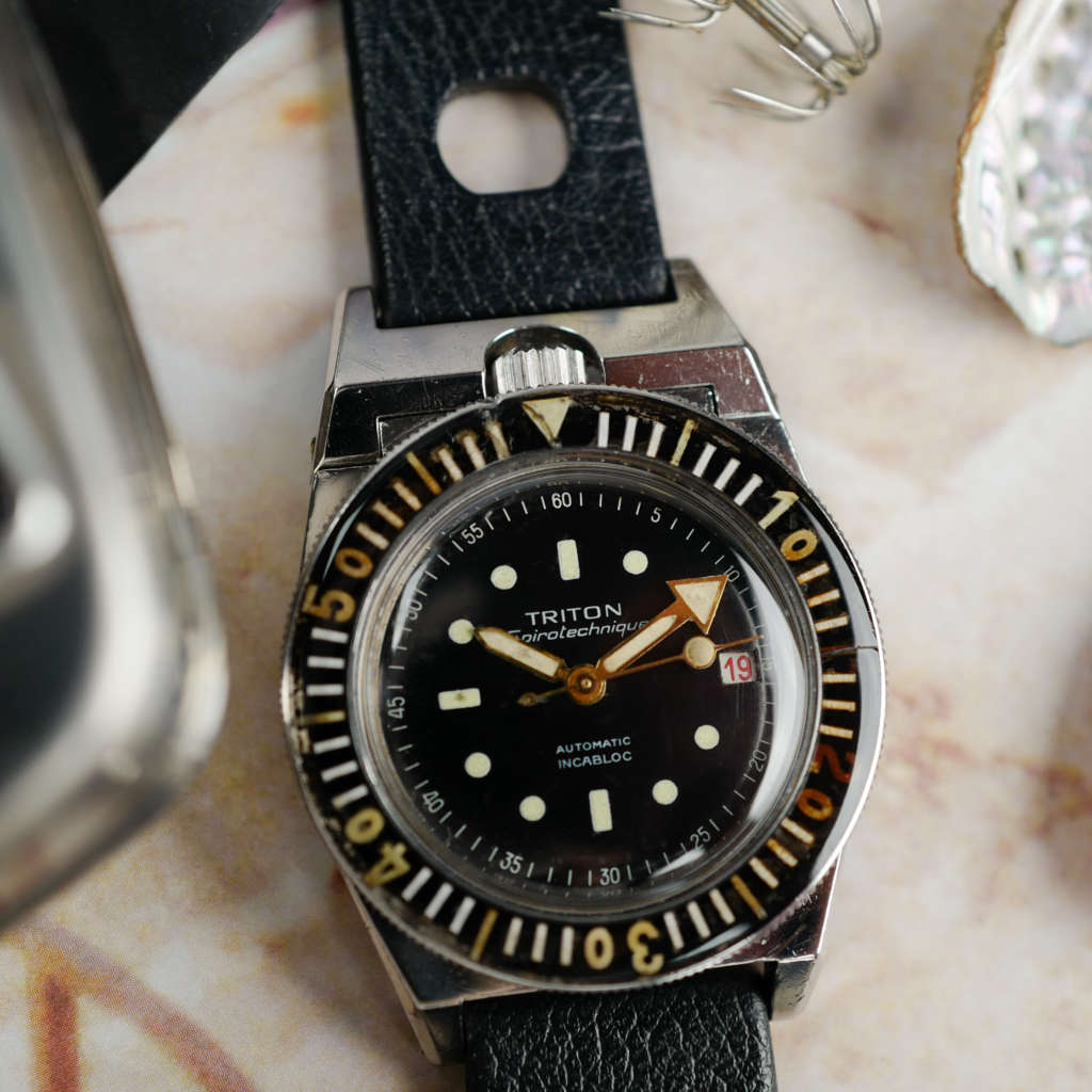 cafe-noir-montres-vintage-horloger-rachat-marseille-aix-triton-spirotechnique-plongeuse-cousteau-annees-1960