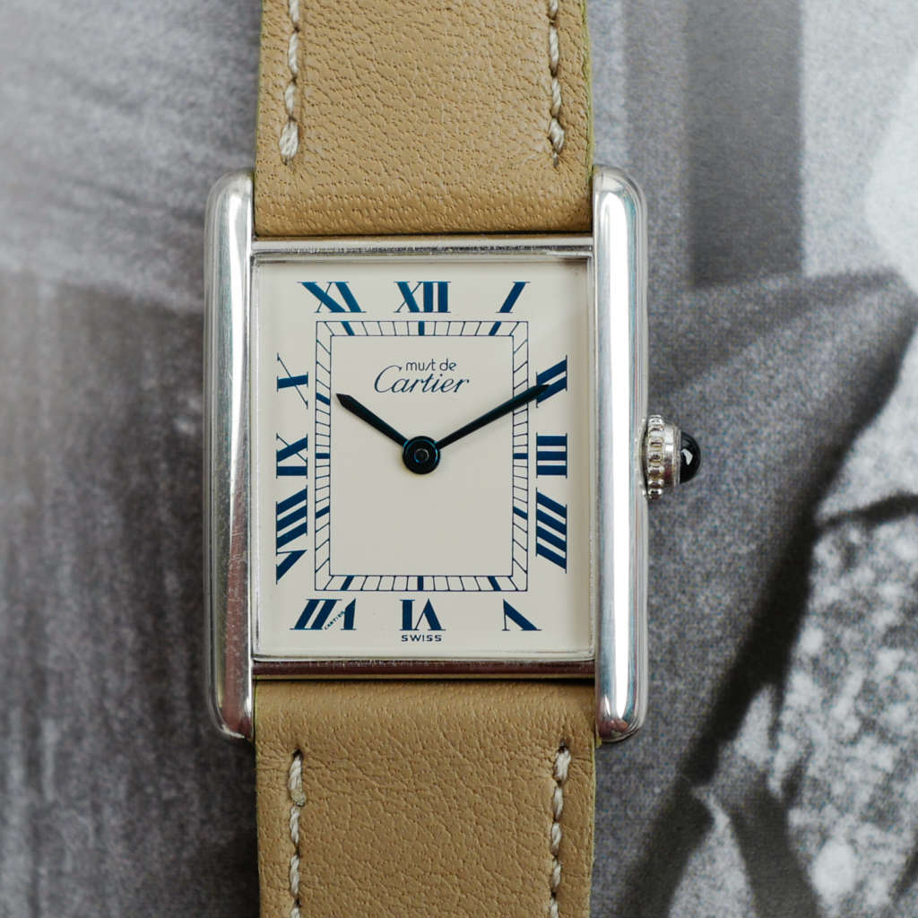 cartier-tank-must-de-cartier-gm-boitier-argent-vintage-annees-1980_2 cartier-tank-must-de-cartier-gm-boitier-argent-vintage-annees-1980