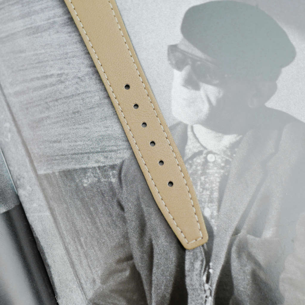 cartier-tank-must-de-cartier-gm-boitier-argent-vintage-annees-1980_6 cartier-tank-must-de-cartier-gm-boitier-argent-vintage-annees-1980