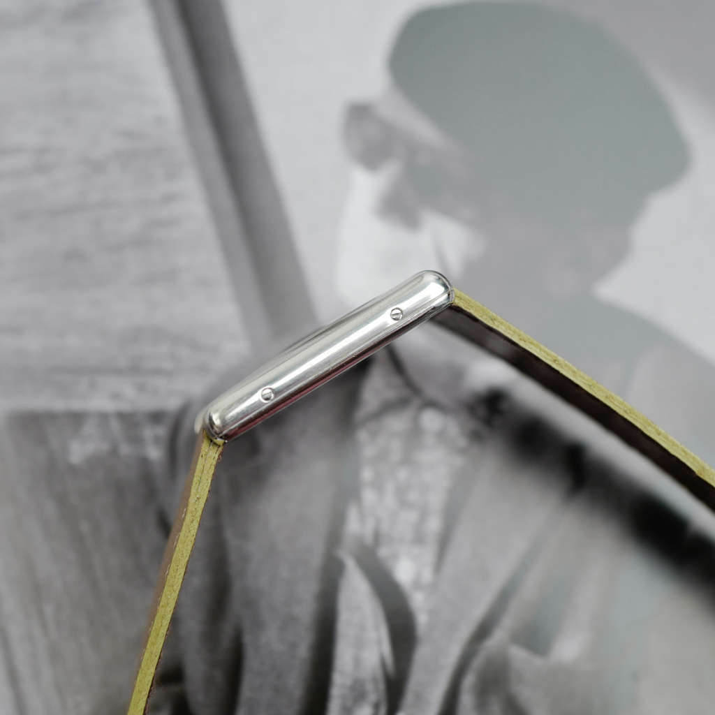 cartier-tank-must-de-cartier-gm-boitier-argent-vintage-annees-1980_8 cartier-tank-must-de-cartier-gm-boitier-argent-vintage-annees-1980