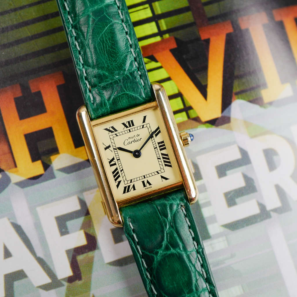 cartier-tank-must-quartz-doré-chiffres-romains-pour-femme-vintage-1986