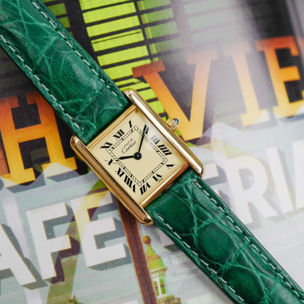 cartier-tank-must-quartz-doré-chiffres-romains-pour-femme-vintage-1986