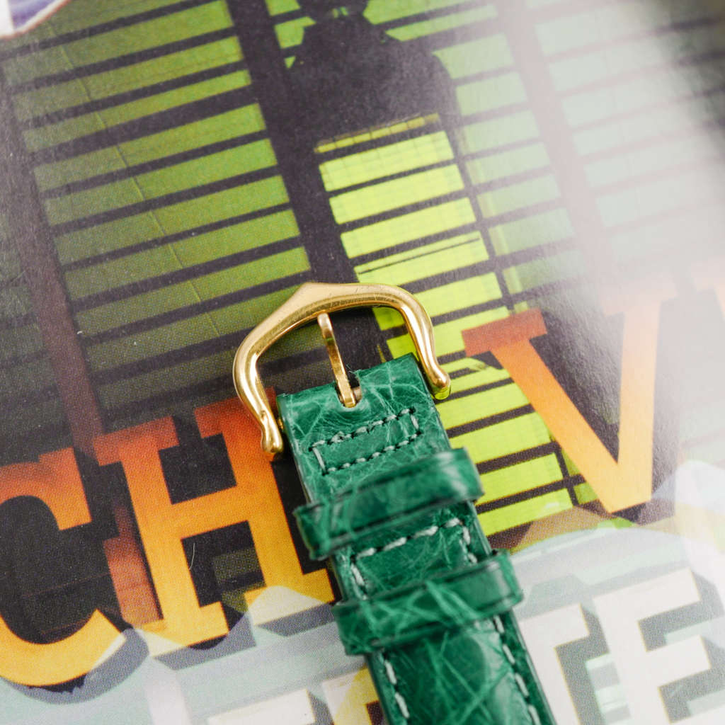 cartier-tank-must-quartz-doré-chiffres-romains-pour-femme-vintage-1986