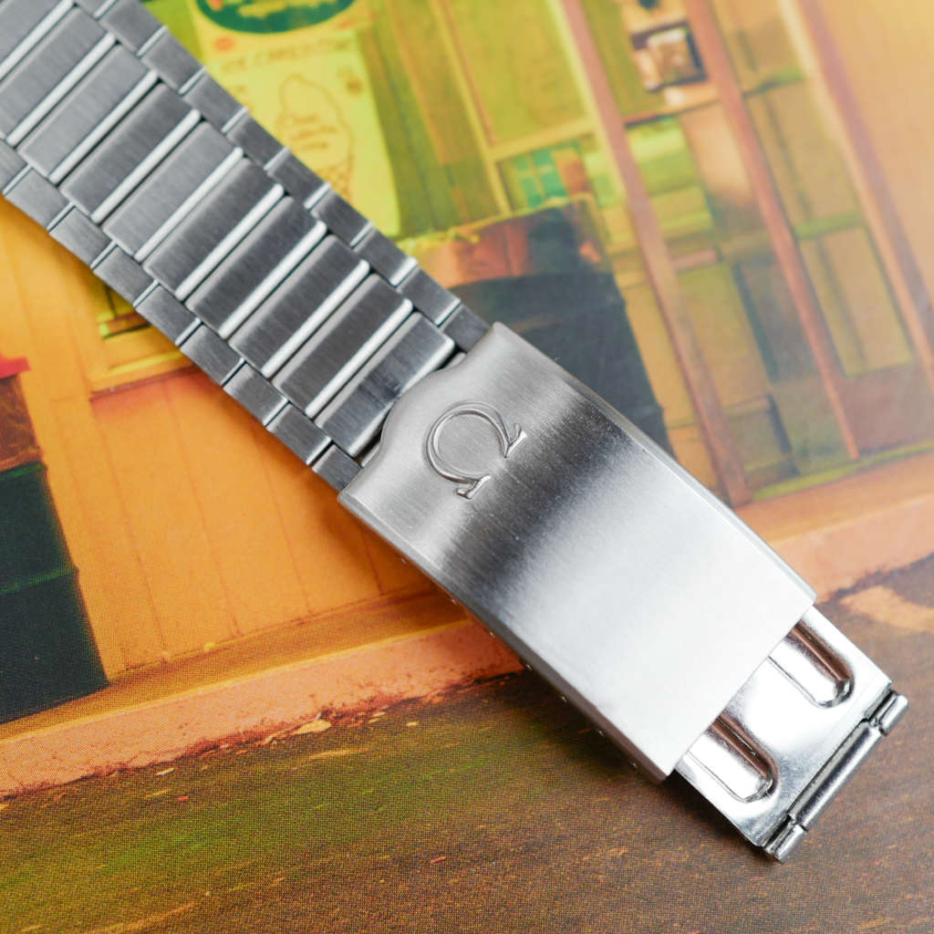 omega-seamaster-day-date-quartz-neuve-de-stock-vintage-1970_6 omega-seamaster-day-date-quartz-neuve-de-stock-vintage-1970_2