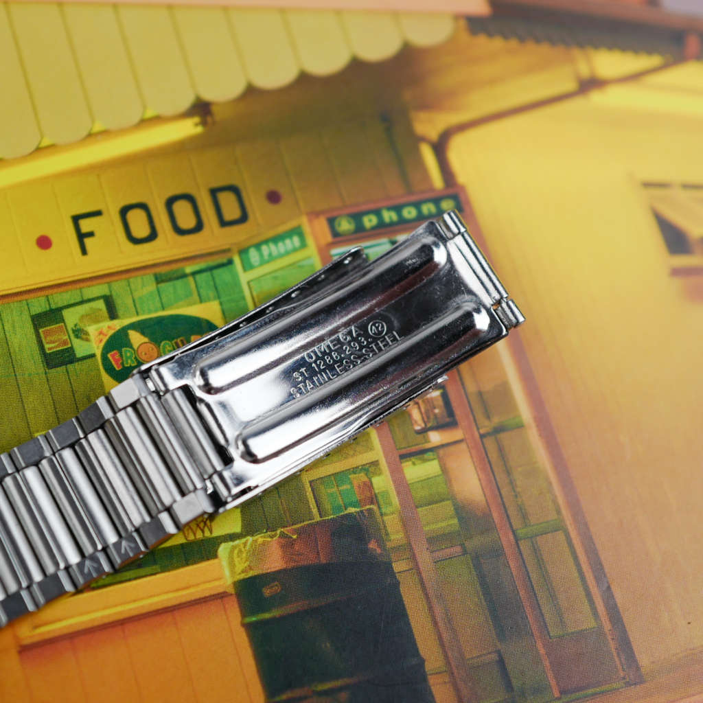 omega-seamaster-day-date-quartz-neuve-de-stock-vintage-1970_8 omega-seamaster-day-date-quartz-neuve-de-stock-vintage-1970_2