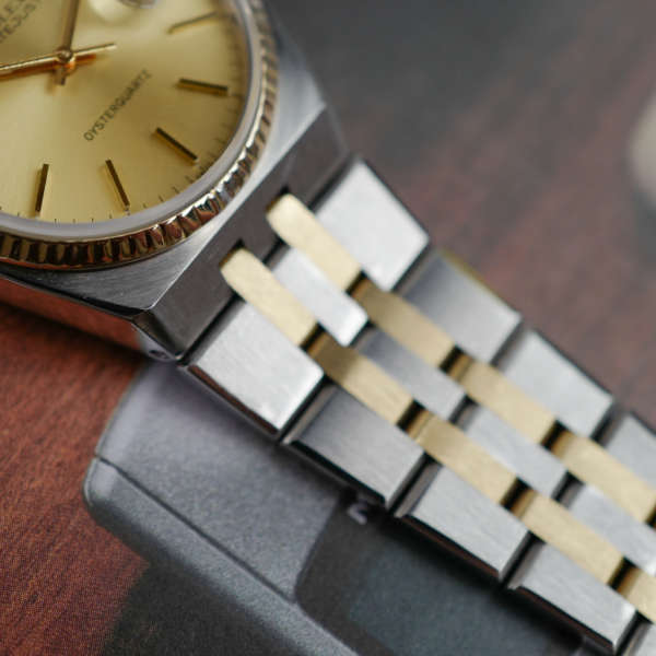 rolex-datejust-oysterquartz-ref-17013-cadran-doré-1979-jubilee-bicolore