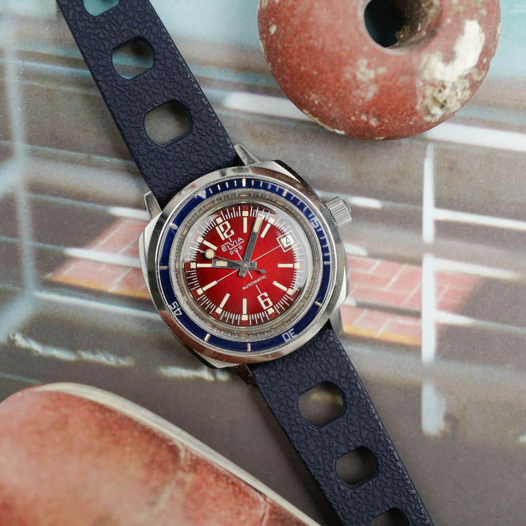 cafe-noir-montres-acaht-vente-marseille-elvia-baby-panerai-vintage-bakelite-rouge-1970-diver_2