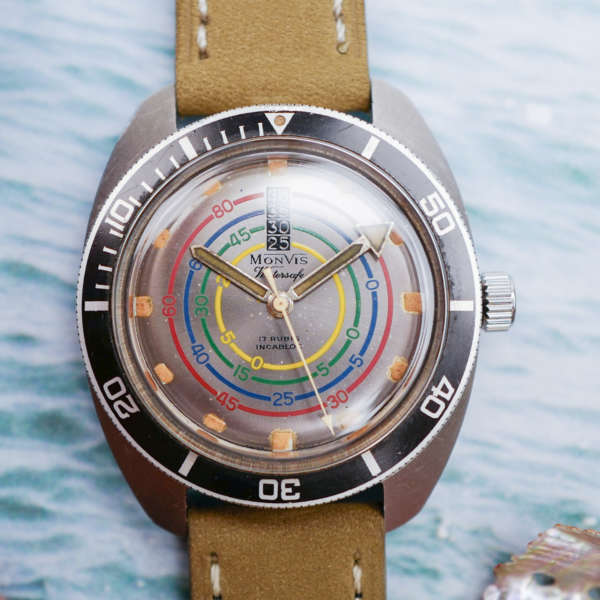 cafe-noir-montres-acaht-vente-marseille-monvis-mido-skin-diver-decompression-vintage-1960