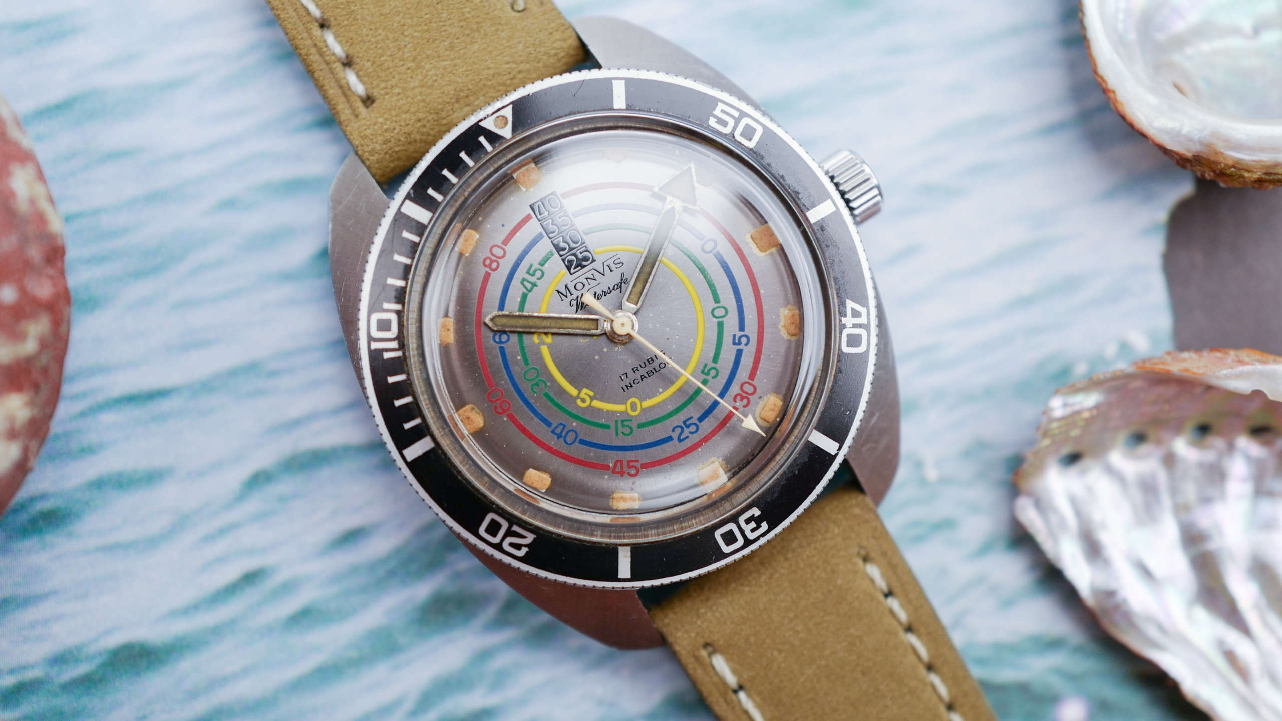 cafe-noir-montres-acaht-vente-marseille-monvis-mido-skin-diver-decompression-vintage-1960