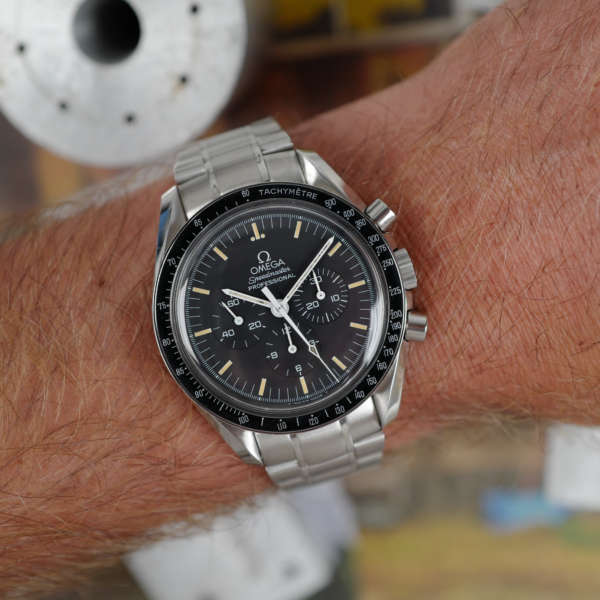 cafe-noir-montres-acaht-vente-marseille-omega-speedmaster-professional-tritium-full-set-ref-3590-50-00-vintage-1996