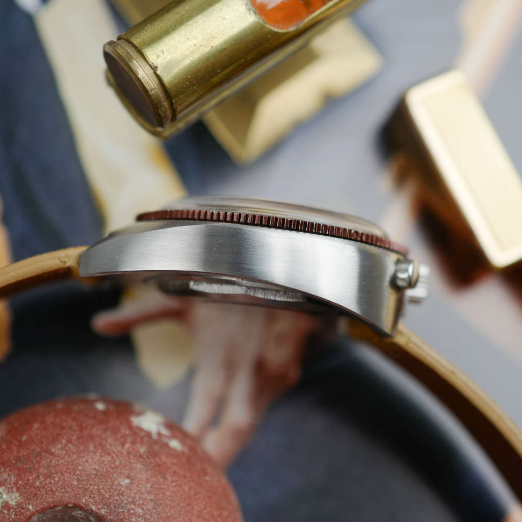 cafe-noir-montres-achat-vente-marseille-breitling-geneve-bullhead-chronographe-ref-7101-vintage-1970-tachymetre-pulsometre