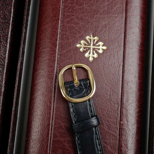 cafe-noir-montres-marseille-patek-philippe-ellipse-3738-cadran-bleu-1991-papiers-boite