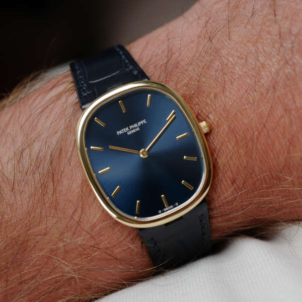 cafe-noir-montres-marseille-patek-philippe-ellipse-3738-cadran-bleu-1991-papiers-boite