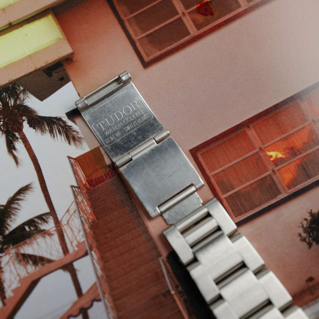 cafe-noir-montre-horloger-tudor-submariner-date-ref-79190-vintage-1995-box-papers