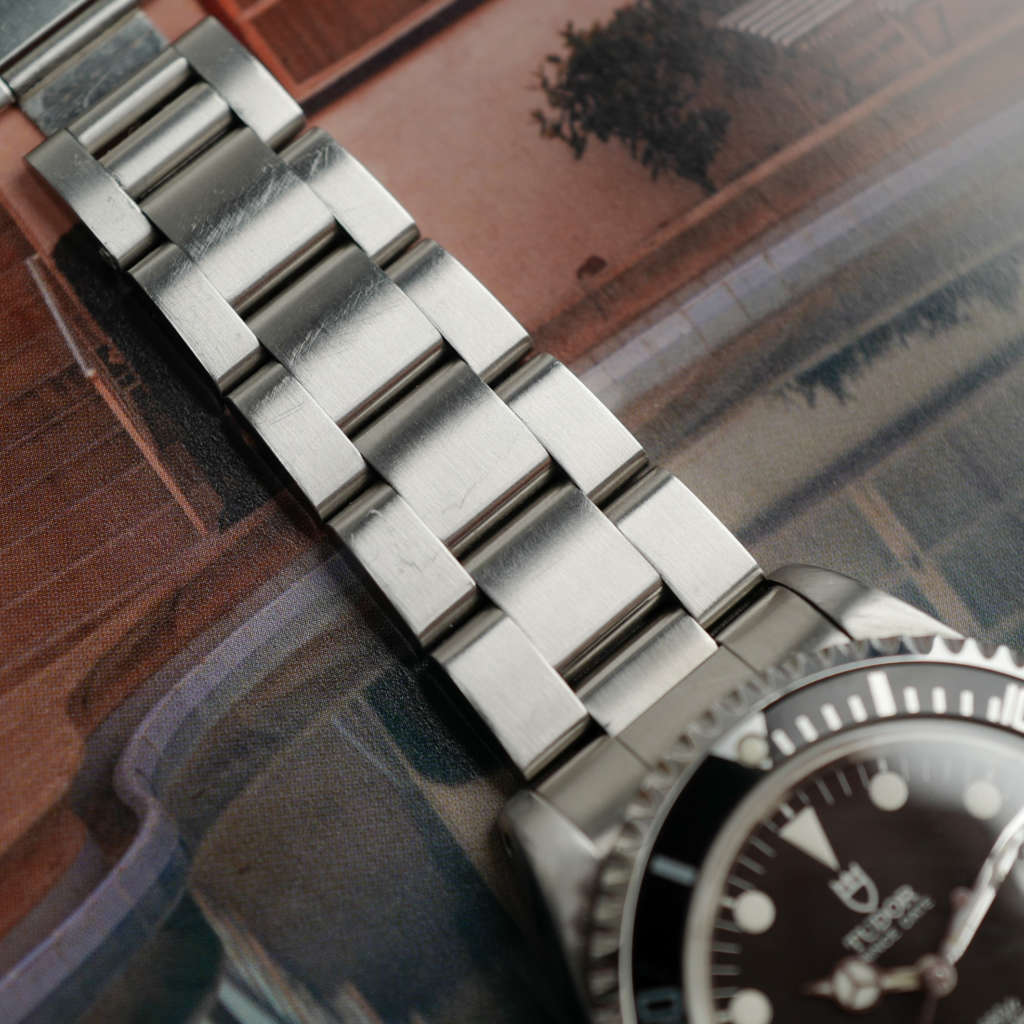 cafe-noir-montre-horloger-tudor-submariner-date-ref-79190-vintage-1995-box-papers