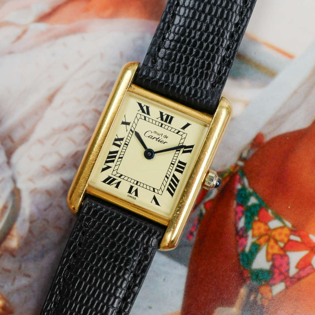 cafe noir montres horloger marseille cartier tank must mécanique pour femme vermeil petit modèle or chiffres romains bracelet vert