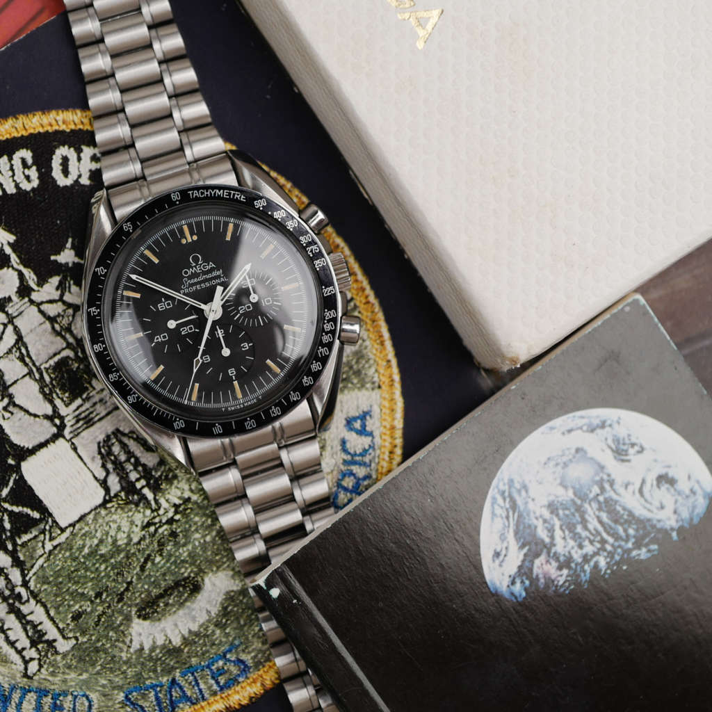 cafe-noir-montres-vintage-marseille-aix-horloger-omega-speedmaster-professional-tritium-full-set-ref-ST-145-022-vintage-1989-20-anniversaire-apollo-IX-9