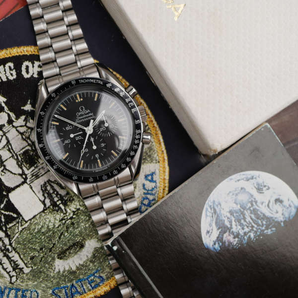 cafe-noir-montres-vintage-marseille-aix-horloger-omega-speedmaster-professional-tritium-full-set-ref-ST-145-022-vintage-1989-20-anniversaire-apollo-IX-9
