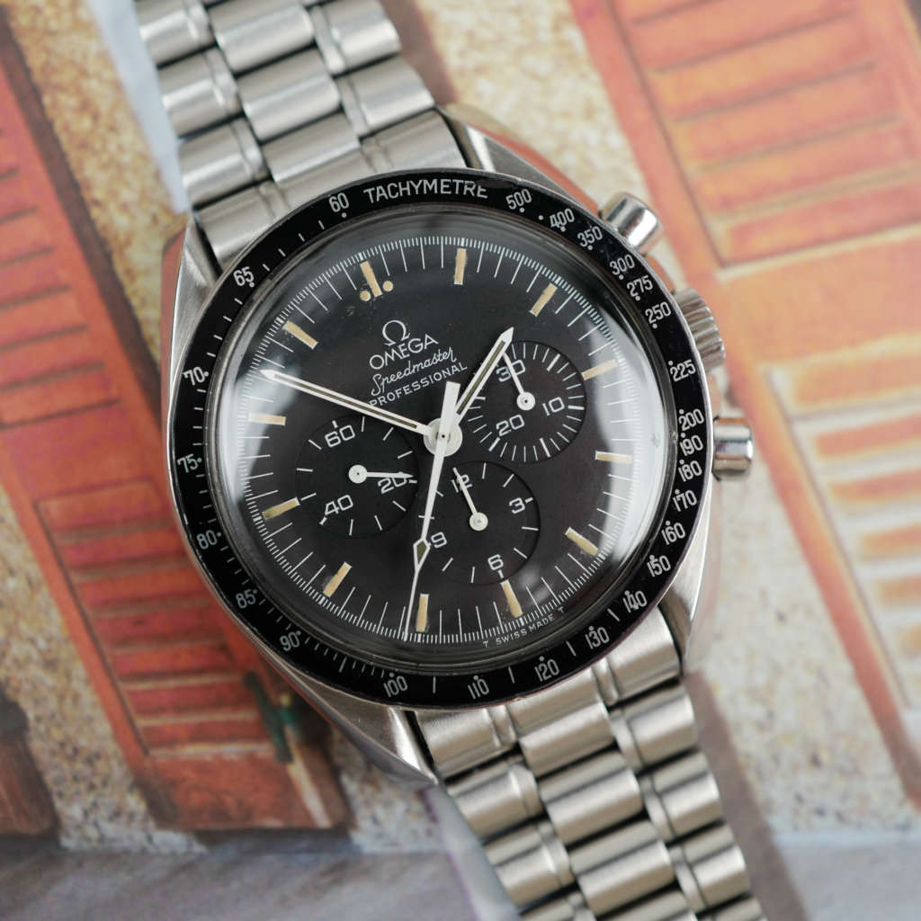 cafe-noir-montres-vintage-marseille-aix-horloger-omega-speedmaster-professional-tritium-full-set-ref-ST-145-022-vintage-1989-20-anniversaire-apollo-IX-9