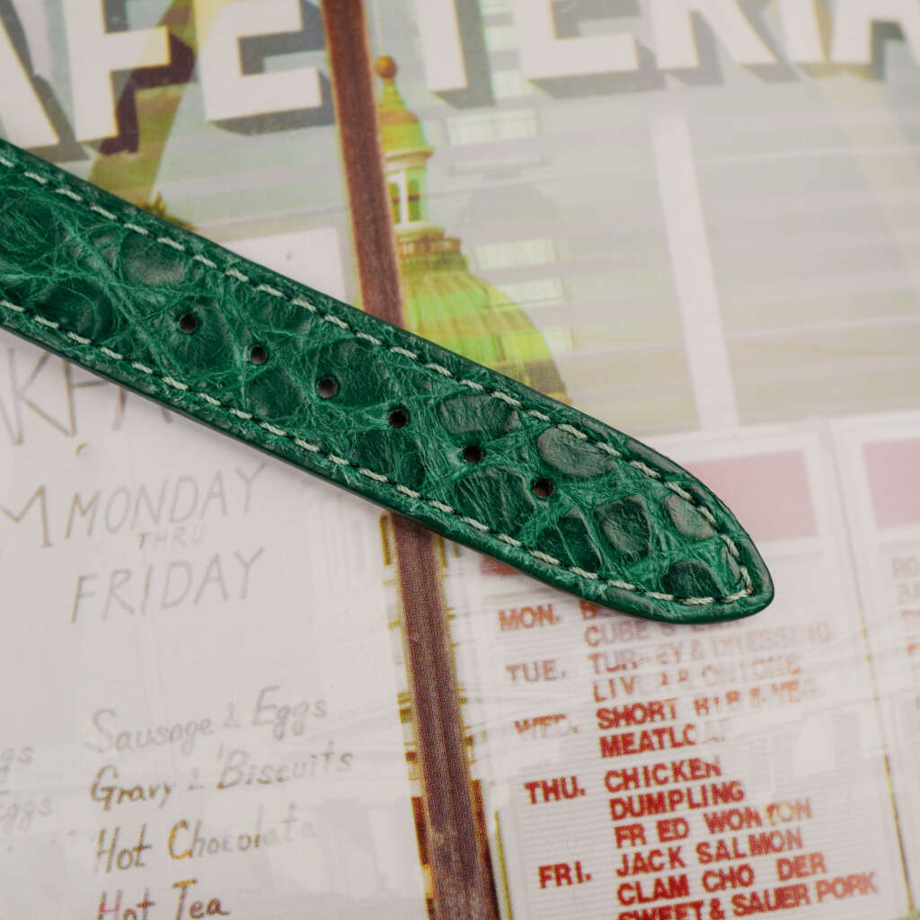 cafe noir montres horloger marseille cartier tank must mécanique pour femme vermeil petit modèle or chiffres romains bracelet vert