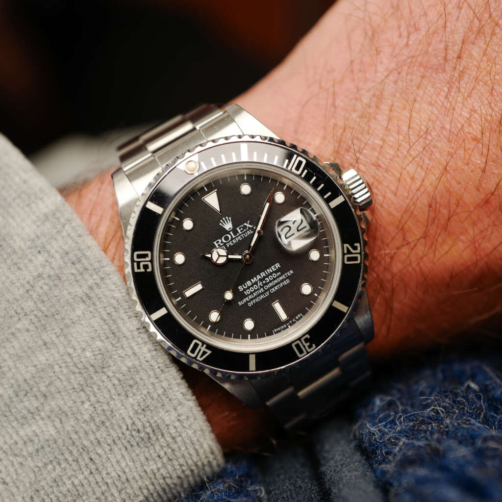 cafe-noir-montres-vintage-marseille-aix-horlorger-rolex-submariner-168000-triple-000-modele-de-transition-vintage-1986