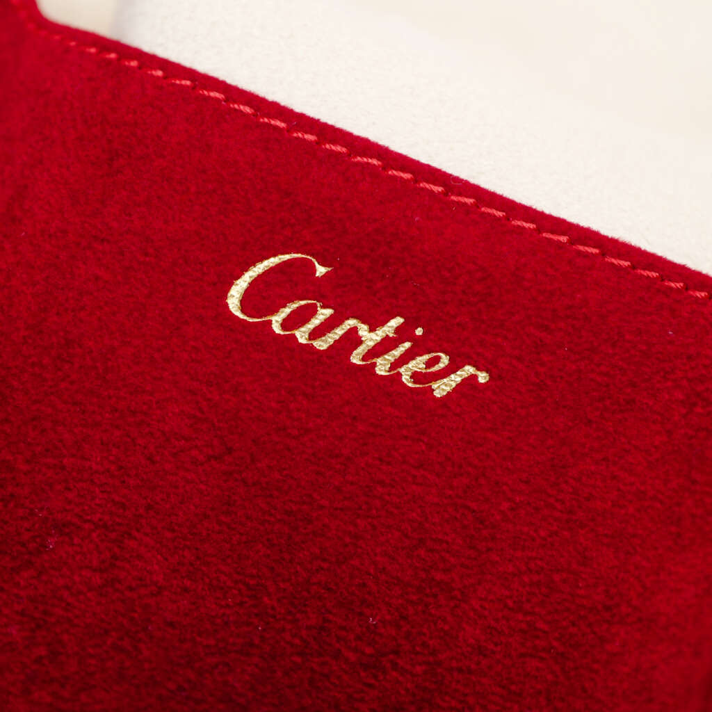 cartier-panthere-petit-modele-tout-acier-pour-femme-vintage-1990_1 cartier-panthere-petit-modele-tout-acier-pour-femme-vintage-1990