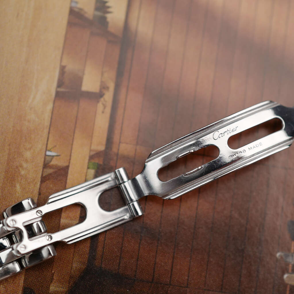 cartier-panthere-petit-modele-tout-acier-pour-femme-vintage-1990_5 cartier-panthere-petit-modele-tout-acier-pour-femme-vintage-1990