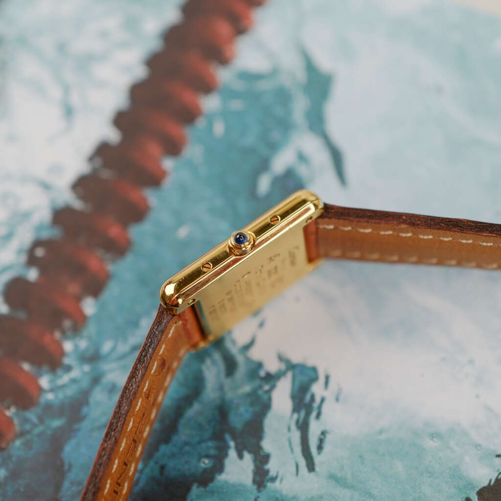 cartier-tank-must-quartz-chiffres-romains-pour-femme-vintage-1990