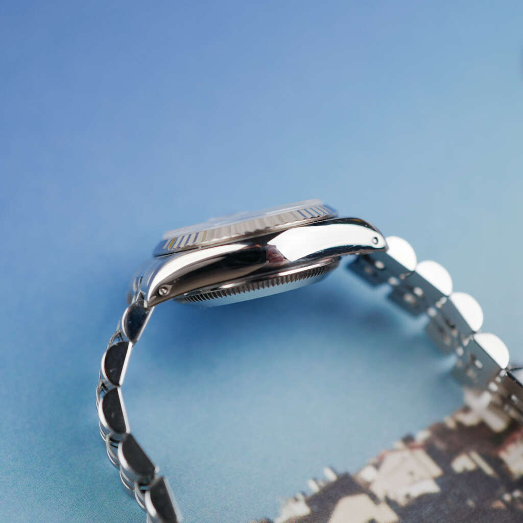 rolex-oyster-perpetual-date-femme-ref-69174-mini-26-mm-annee-1987