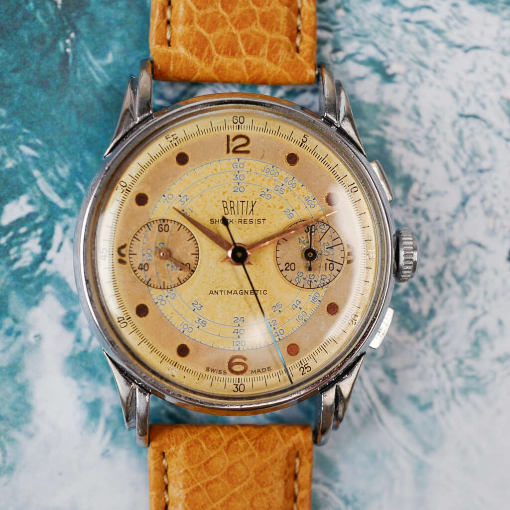 cafe-noir-les-montres-chronographe-suisse-en-acier-vintage-1950-venus-188_2