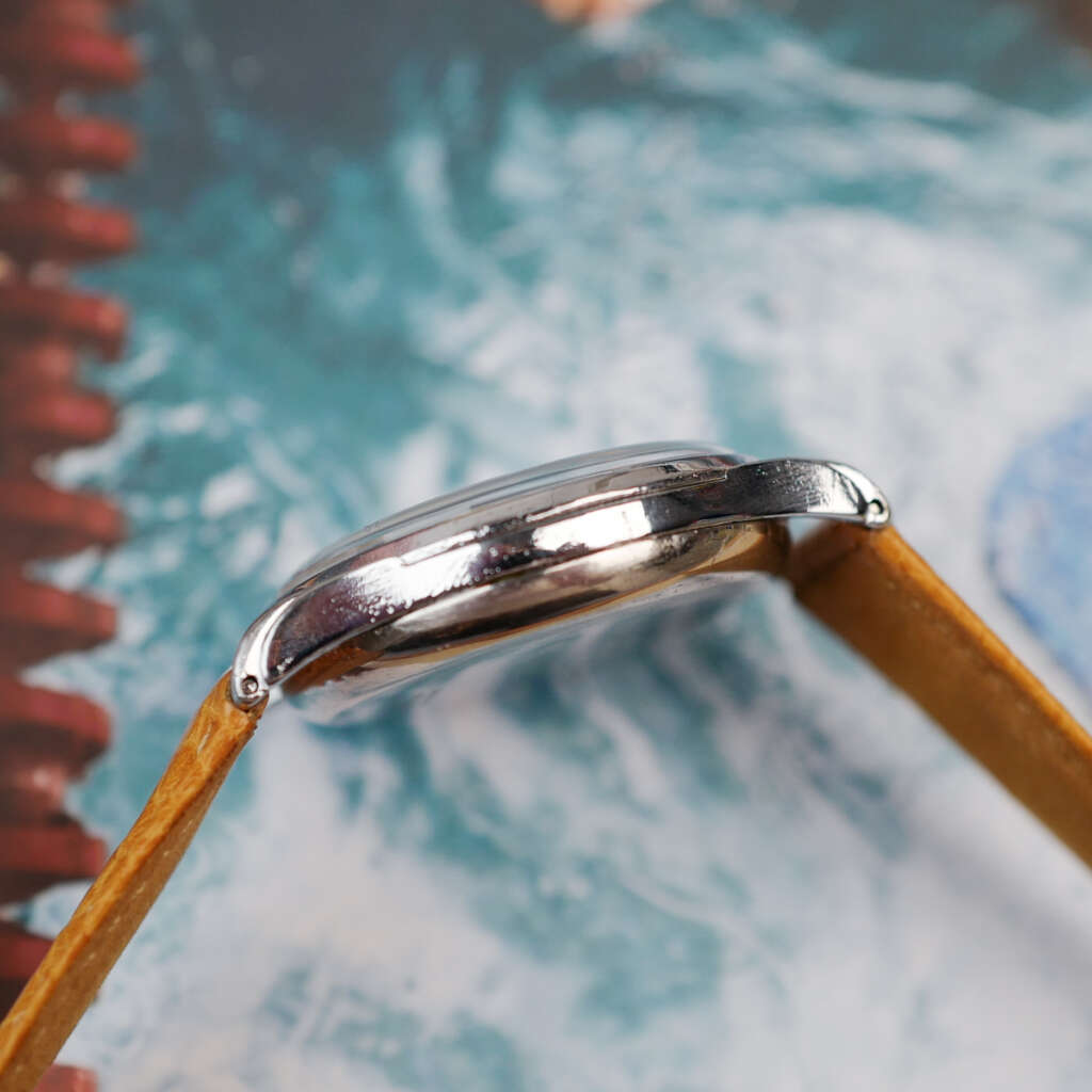 cafe-noir-les-montres-chronographe-suisse-en-acier-vintage-1950-venus-188_9 cafe-noir-les-montres-chronographe-suisse-en-acier-vintage-1950-venus-188