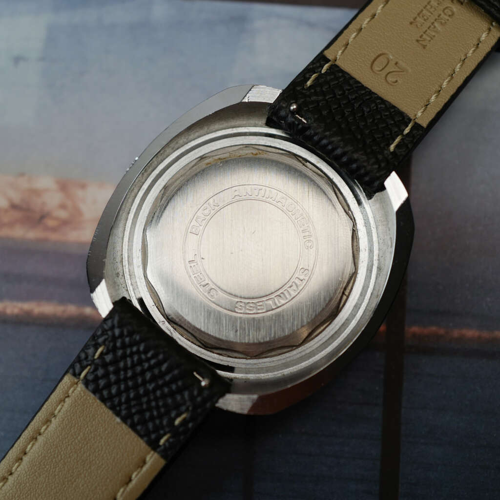 cafe-noir-montre-vintage-marseille-horloger-astral-skin-diver-vintage-tritium_8 cafe-noir-montre-vintage-marseille-horloger-astral-skin-diver-vintage-tritium