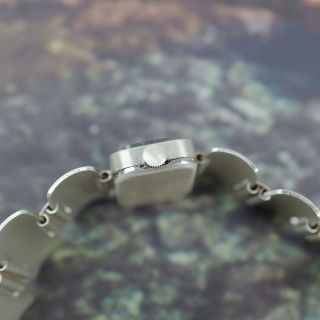 cafe-noir-montre-vintage-marseille-horloger-catalina-argent-cadran-bleu-lapis-1960