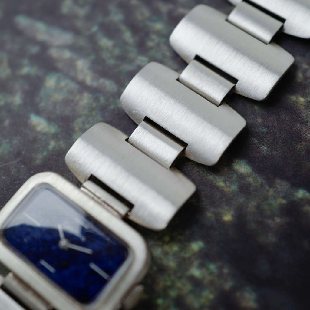 cafe-noir-montre-vintage-marseille-horloger-catalina-argent-cadran-bleu-lapis-1960