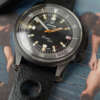 cafe-noir-montre-vintage-marseille-horloger-enicar-sherpa-ops-ultrasonic-militaire-1960