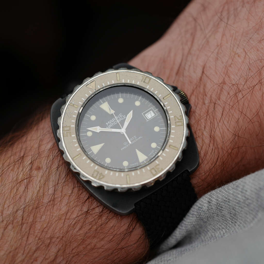 cafe-noir-montre-vintage-marseille-horloger-nationale-mrp-pvd