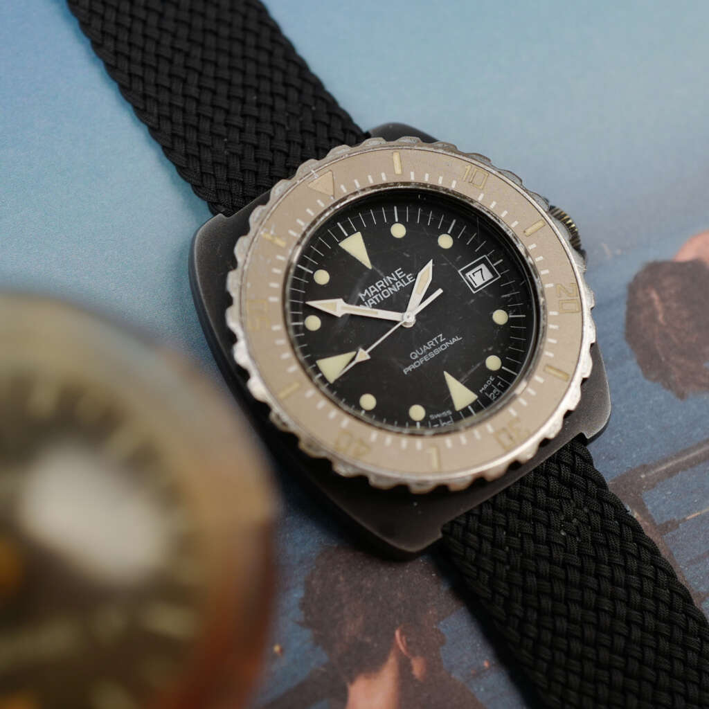 cafe-noir-montre-vintage-marseille-horloger-nationale-mrp-pvd