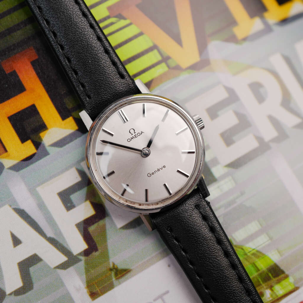 cafe-noir-montre-vintage-marseille-horloger-omega-femme-vintage-acier