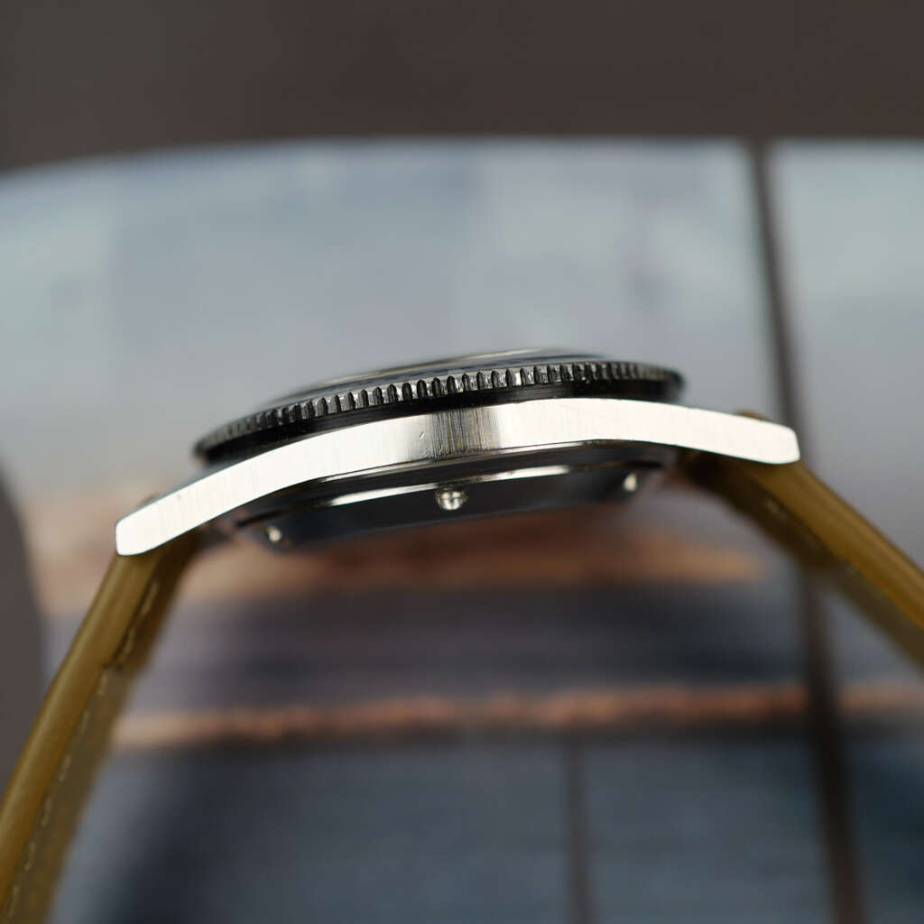 cafe-noir-montre-vintage-marseille-horloger-skin-diver-glossy_7 cafe-noir-montre-vintage-marseille-horloger-skin-diver-glossy