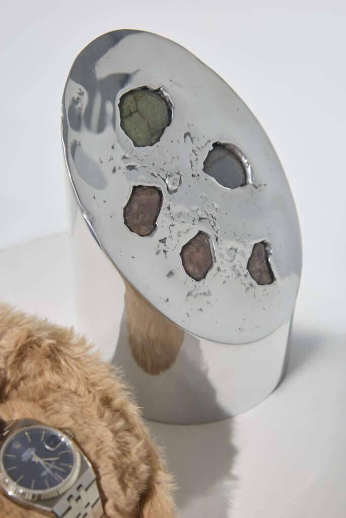 cafe-noir-montre-vintage-marseille-horloger-vaisseau-axel-chay-boite-montre-ecrin-aventurine