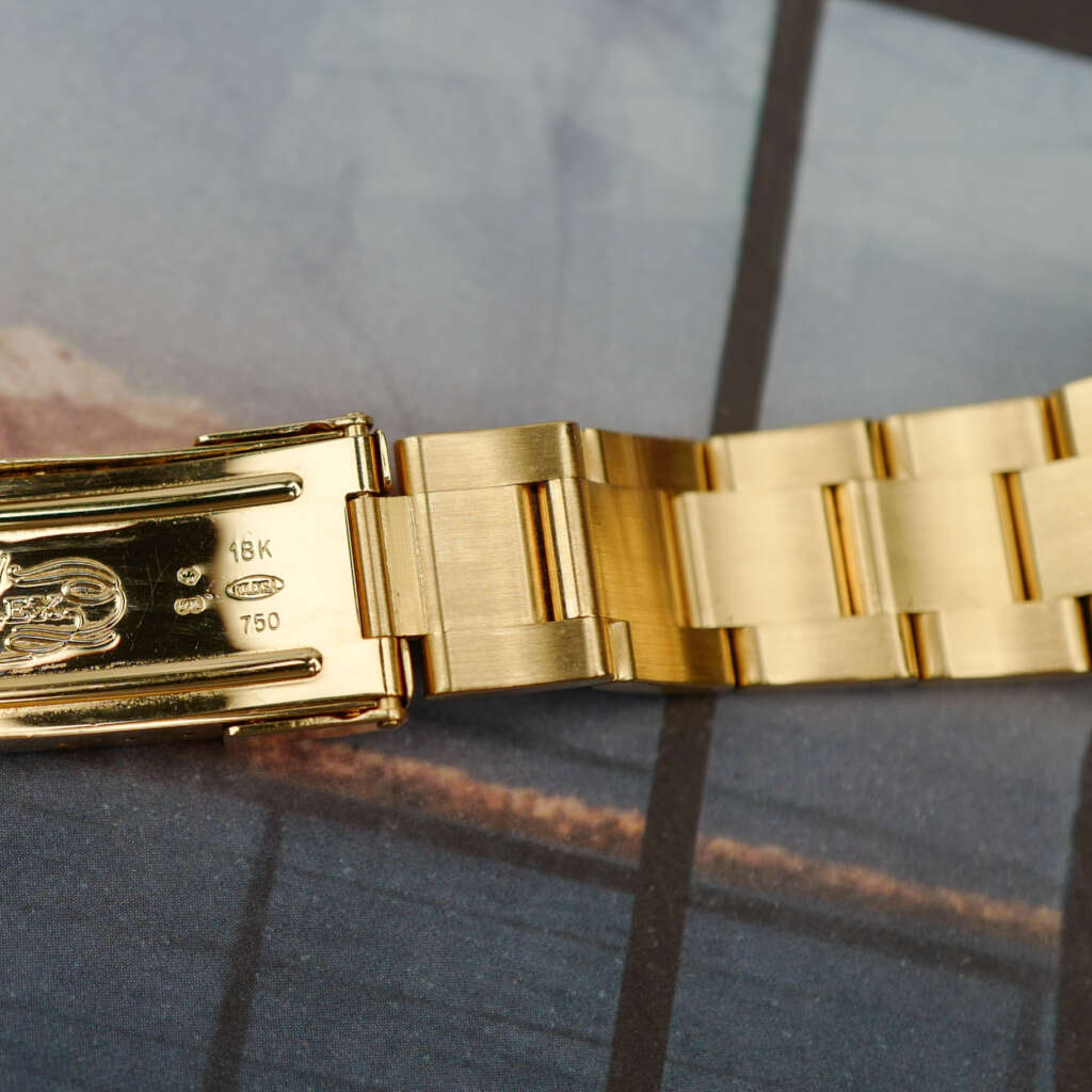 cafe-noir-montre-vintage-marseille-horloger-yacht-master-35-or-jaune-168628