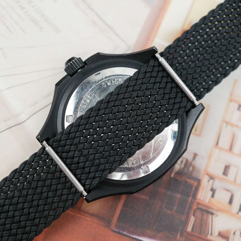 cafe-noir-montre-vintage-marseille-horloger-accademia-militare-italienne-tritium-pvd-1990