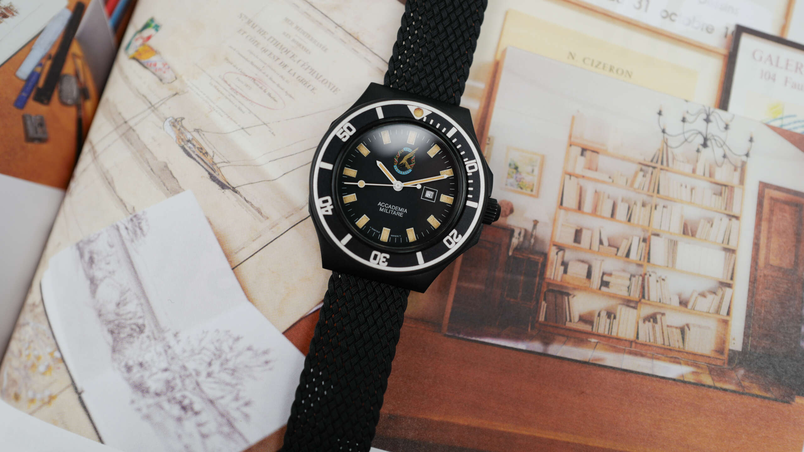 cafe-noir-montre-vintage-marseille-horloger-accademia-militare-italienne-tritium-pvd-1990