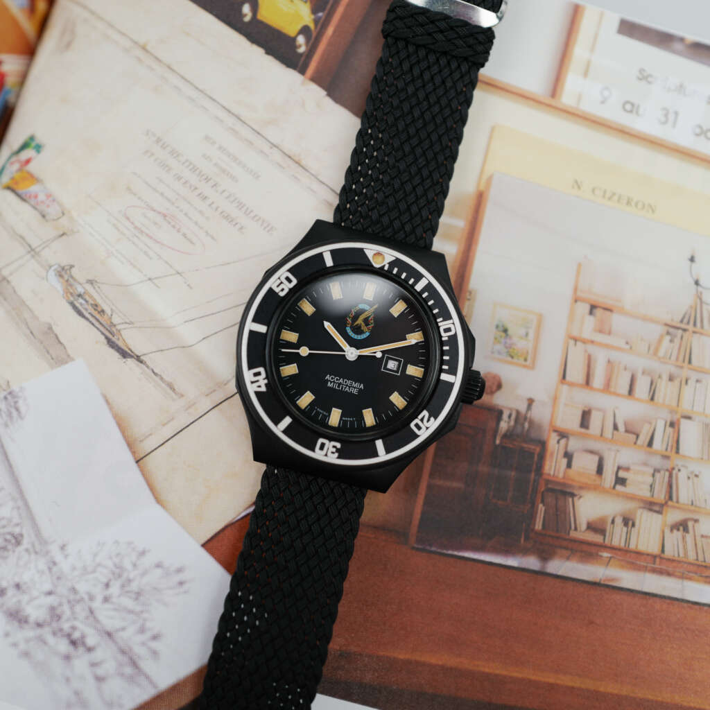 cafe-noir-montre-vintage-marseille-horloger-accademia-militare-italienne-tritium-pvd-1990