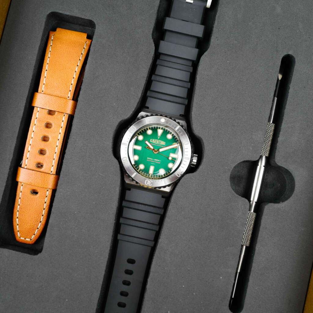 cafe-noir-montre-vintage-marseille-horloger-laventure-limited-green