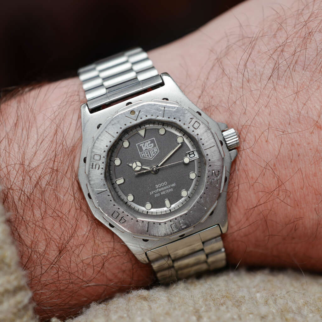 cafe-noir-montre-vintage-marseille-horloger-tag-heuer-professional-3000