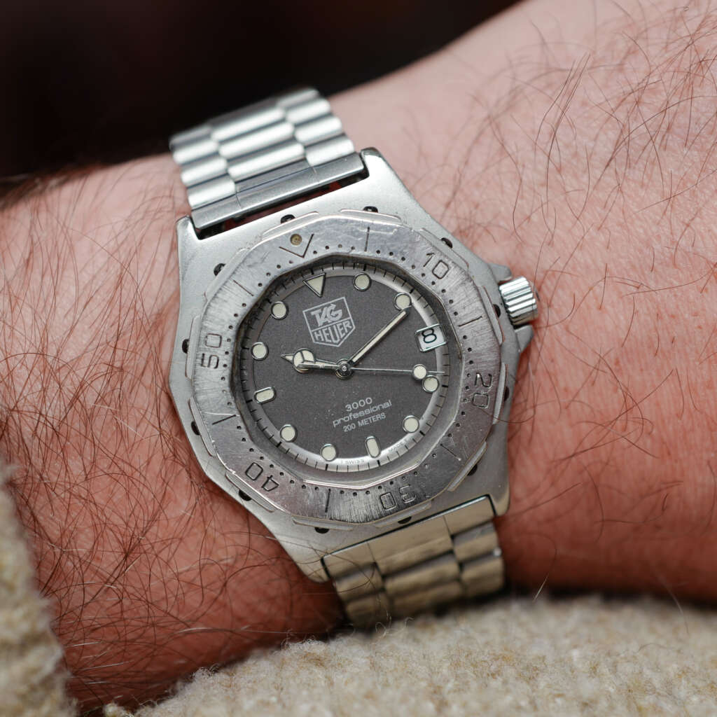 cafe-noir-montre-vintage-marseille-horloger-tag-heuer-professional-3000